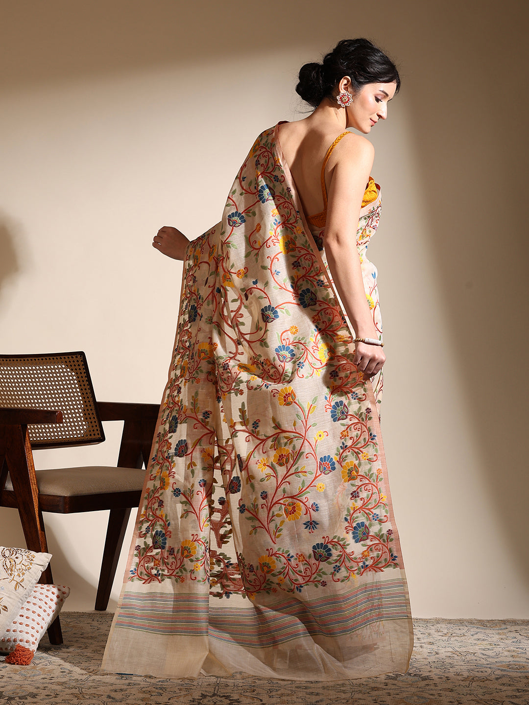 Beige Muslin Jamdani Saree