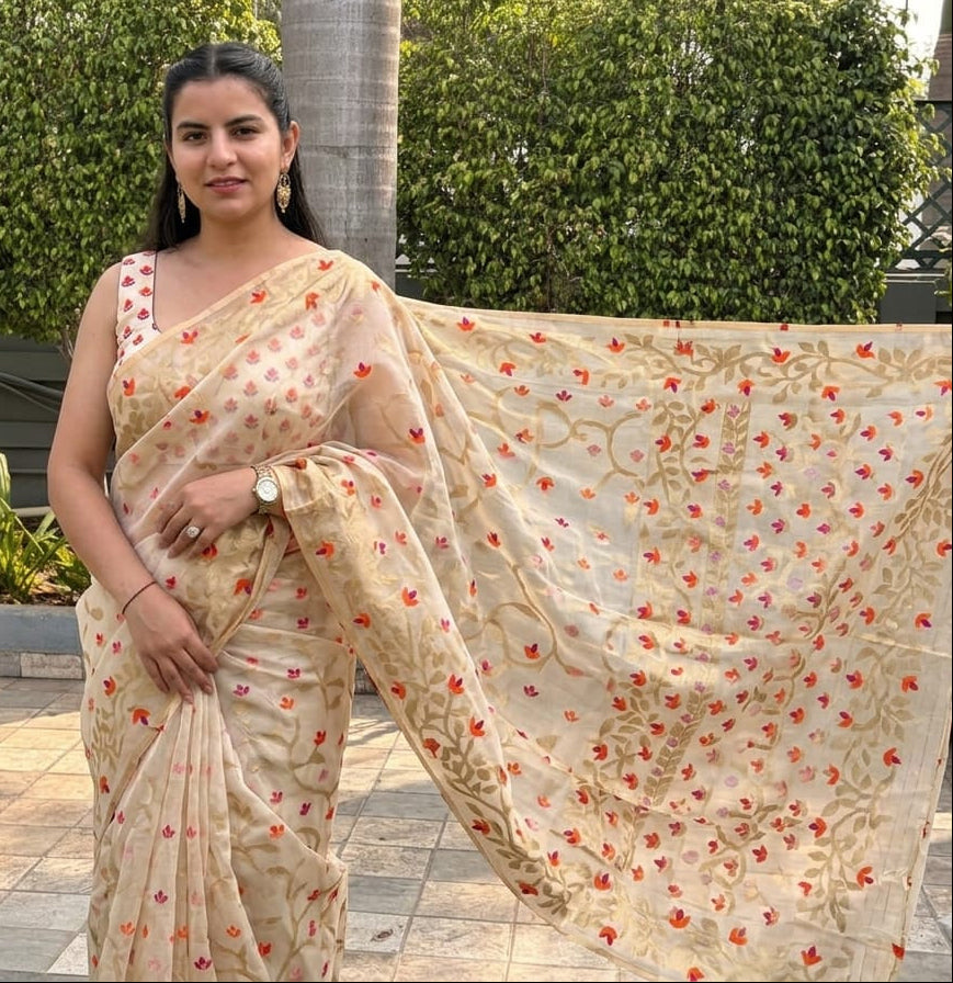 Muslin Jamdani saree